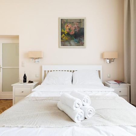 P&O Serviced Apartments Plac Konstytucji Varsovie Extérieur photo