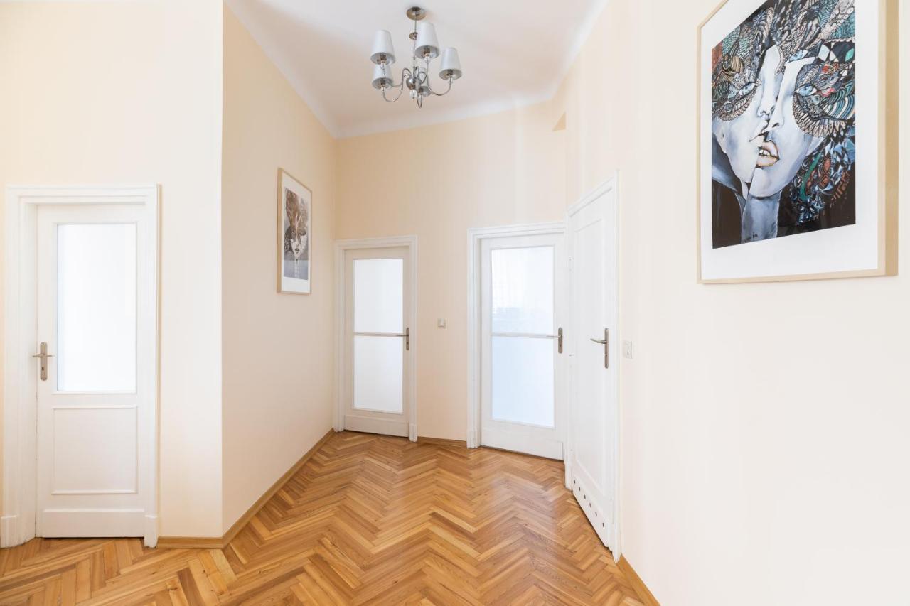 P&O Serviced Apartments Plac Konstytucji Varsovie Extérieur photo