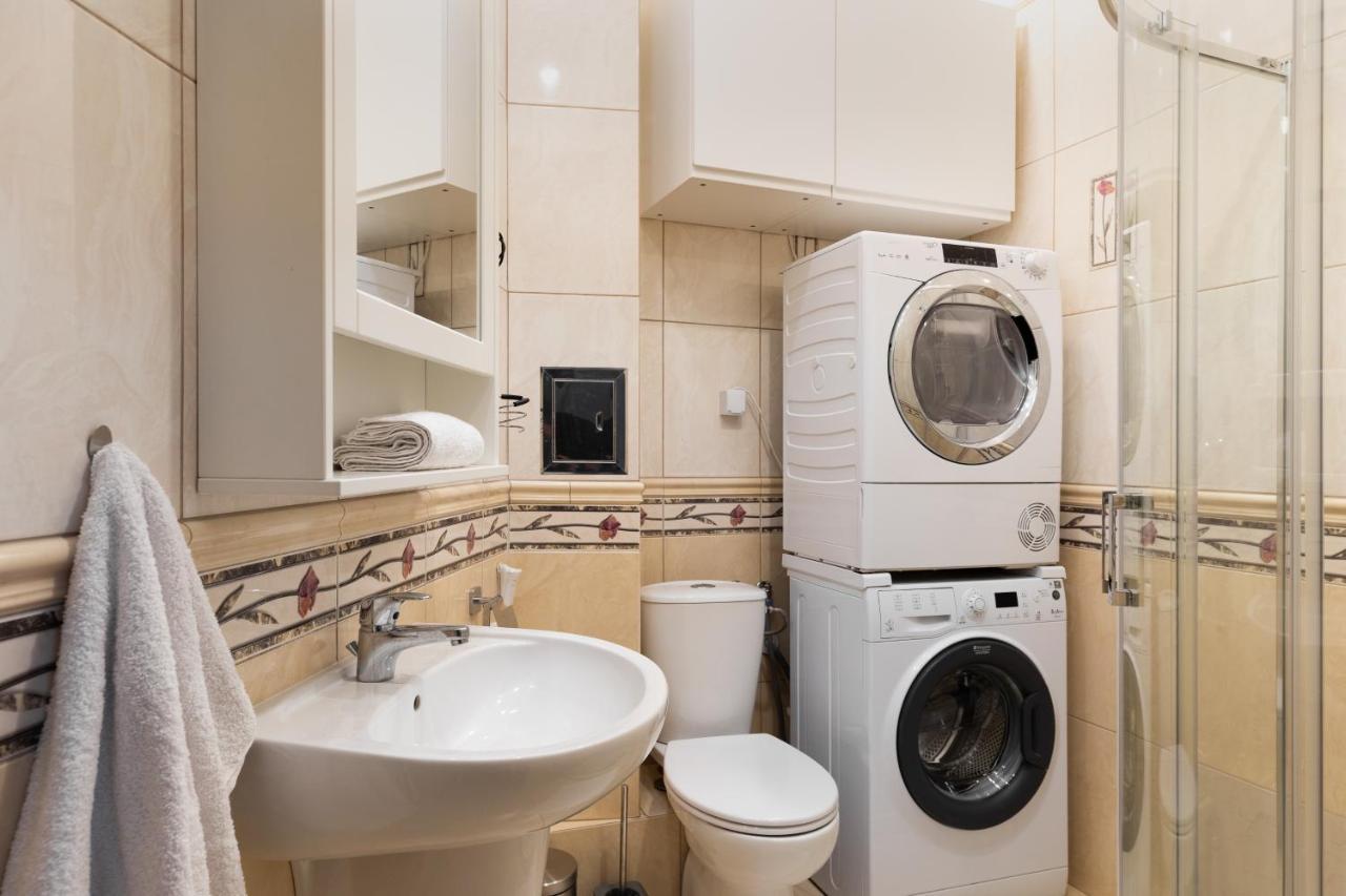 P&O Serviced Apartments Plac Konstytucji Varsovie Extérieur photo