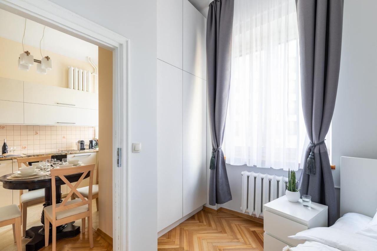P&O Serviced Apartments Plac Konstytucji Varsovie Extérieur photo